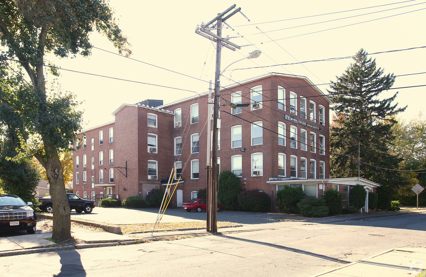Van Deusen Apartments - Van Deusen Apartments