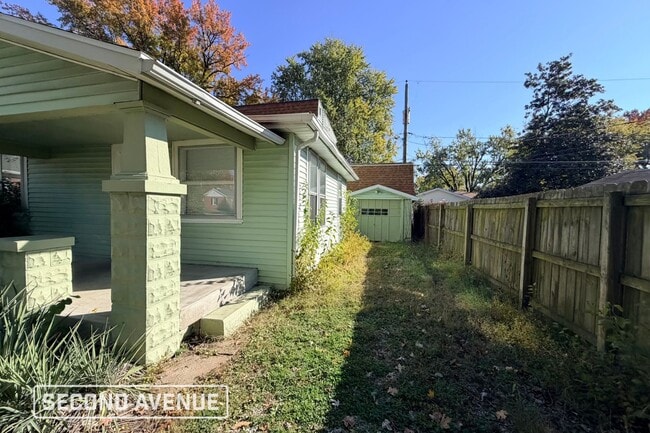 Photo - 208 S Thomas Ave