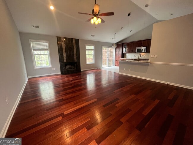 Photo - 865 Riverside Walk Crossing NE