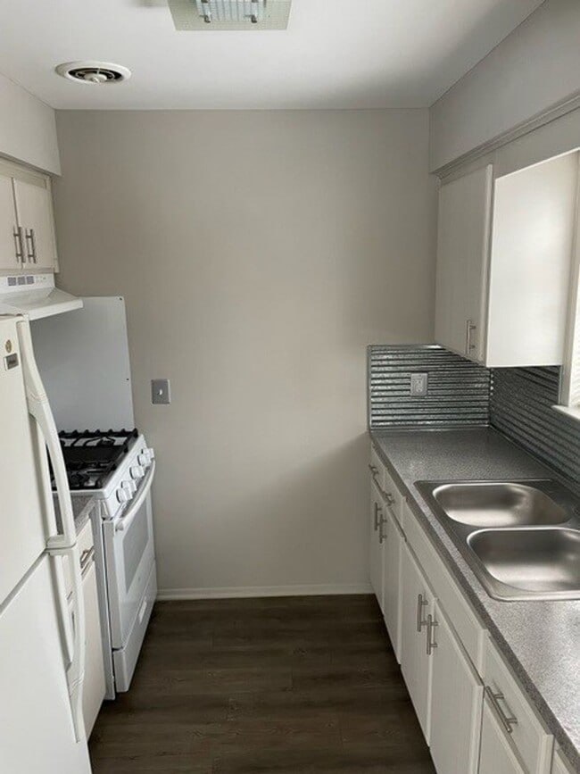 Photo - Kensington Place Apartments