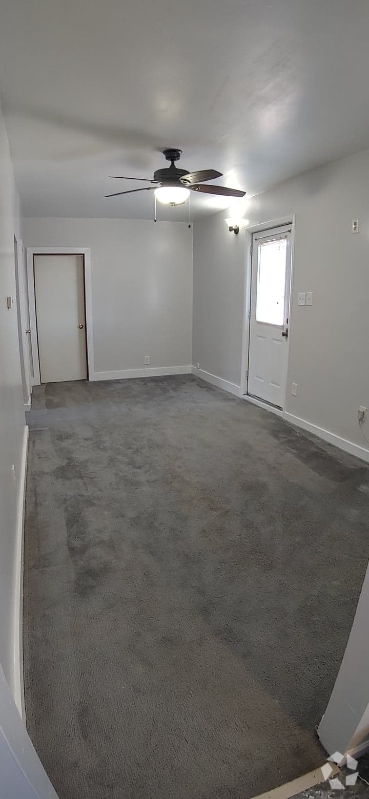 Building Photo - 3 W Hickory St Rental
