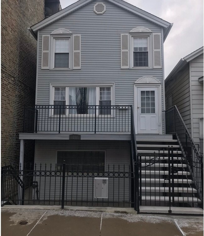 Building Photo - 1217 W Grand Ave
