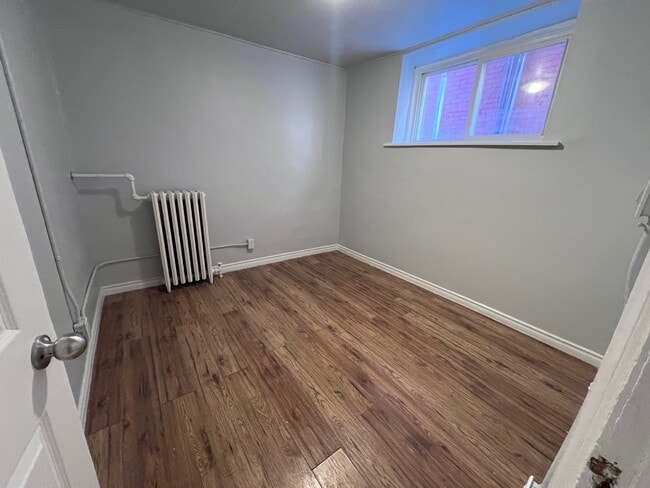 Photo - 959 Main St E Unit 1 - 2Br1Wr