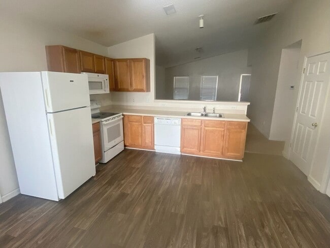 Photo - 3 bedroom home available in Oak Pointe sub...