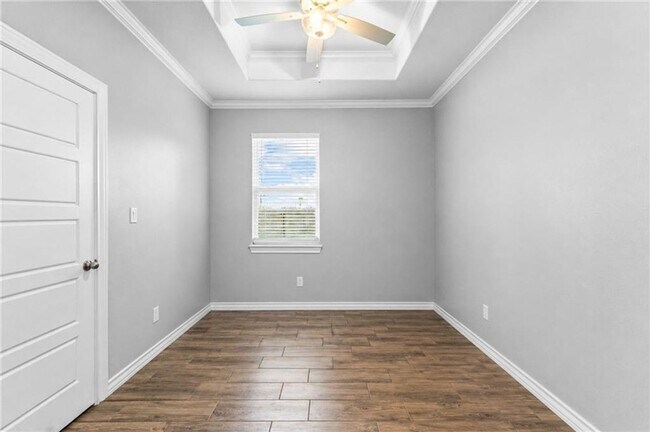 Photo - Spacious 4 or 5 Bedroom Home for Rent | Desirable Southside Location