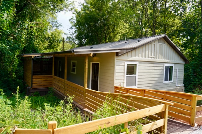 Building Photo - 7712 Sevierville Pike Rental