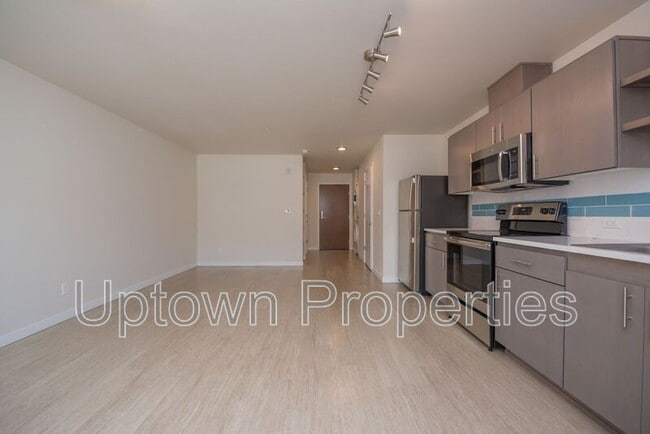 Photo - 5885 S Macadam Ave