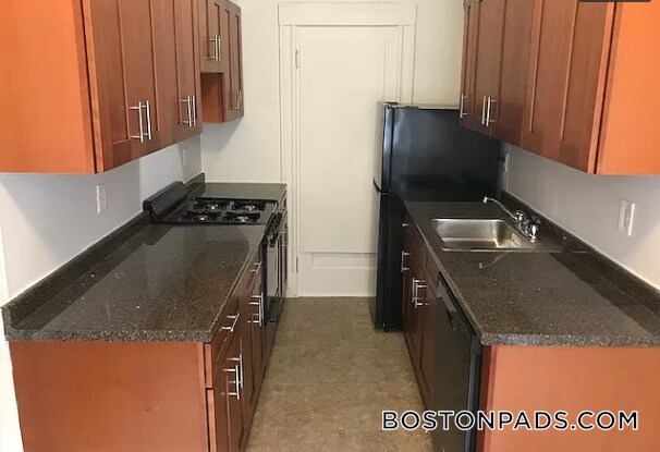 Building Photo - 1171 Boylston St