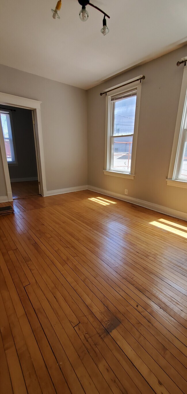 Photo - 2069 N Leavitt St Apartments Unit 2R
