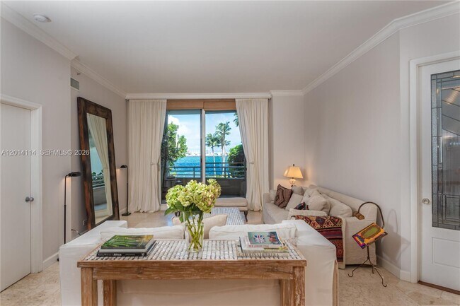 Photo - 888 Brickell Key Dr Unit 211