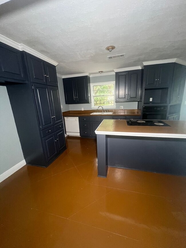 Photo - Beautiful 4/3 Home in North East Jackson