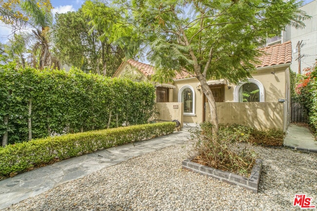 Photo - 1051 S Stanley Ave