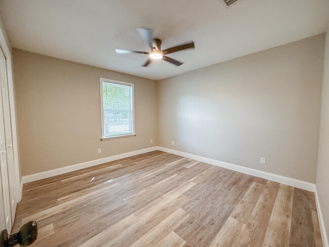 Photo - 9871 Guidy Ln