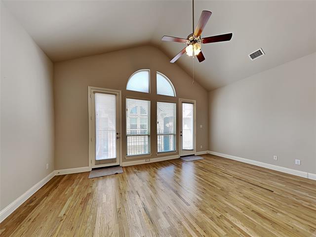 Photo - 922 Dartford Dr