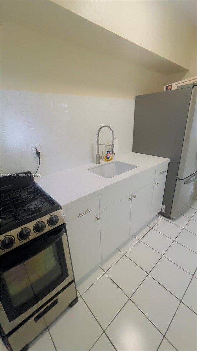 807 86th St Unidad 801