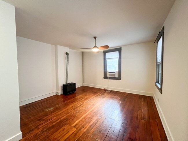 Photo - 1317 Main St Unit # 1