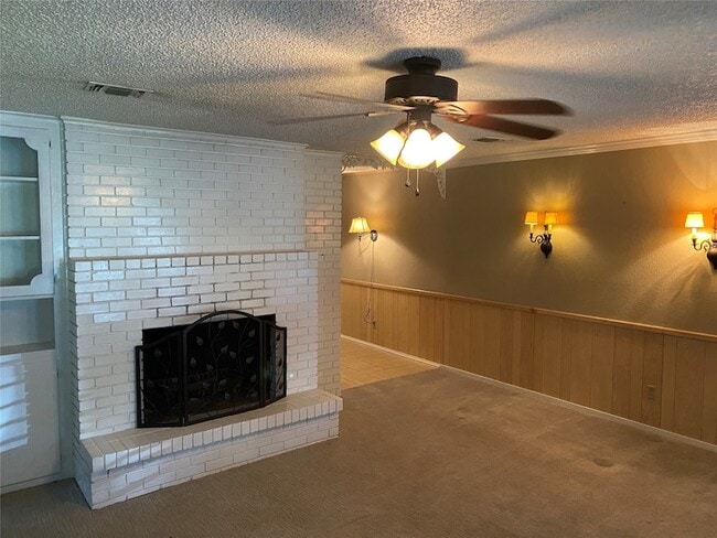 Photo - 623 Club Oak Dr