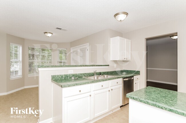 Photo - 848 Asbury Trail