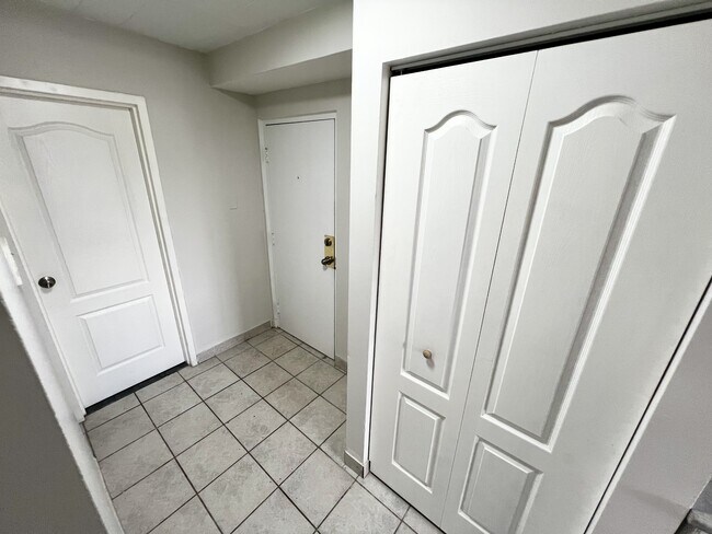 Photo - 591 Wellington Ave Unit 101