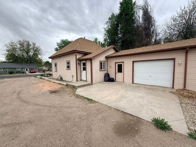 Photo - Updated 2-Bedroom Home with Oversized 1-Car Garage in Central Loveland