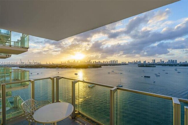 Photo - 1100 West Ave Unit 1100 West Ave  1420