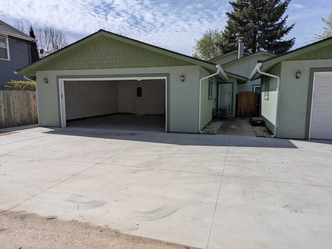 Photo - 1308 N 19th St Unidad 1308