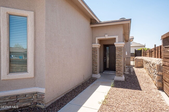 Photo - 11140 Catherine Slutter Ln