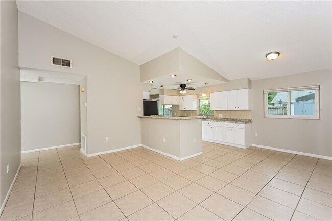 Photo - 809 Largo Ct