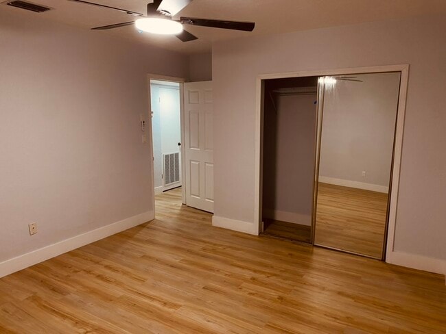 Bed 1/Master Bed 1-1 - 131 W Atwater Ave