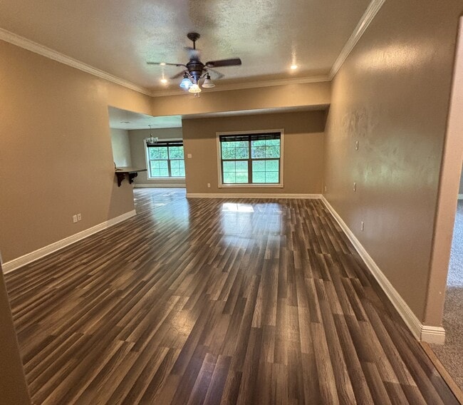 Photo - 503 Woodland Pkwy