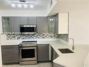 Photo - 8801 Wiles Rd Condominio Unidad 308