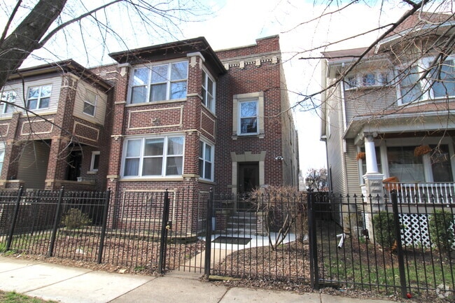 Building Photo - 4426 N Whipple St Unit 2 Rental