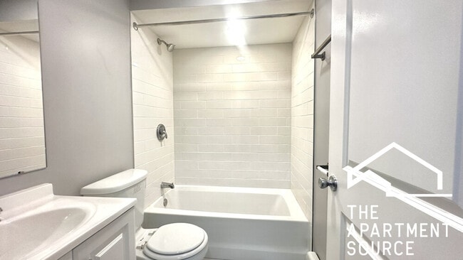 Photo - 6954 N Sheridan Rd Unit 312