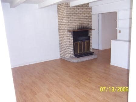 Photo - 237 Vermont St NE