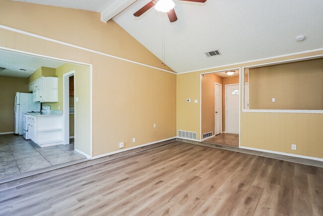 Photo - 6029 Dustin Dr