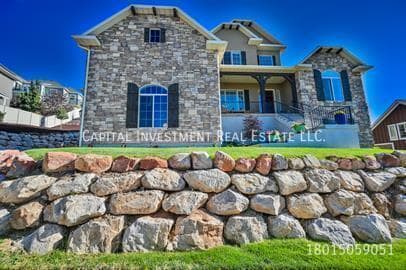 Building Photo - 222 Parkway Cir