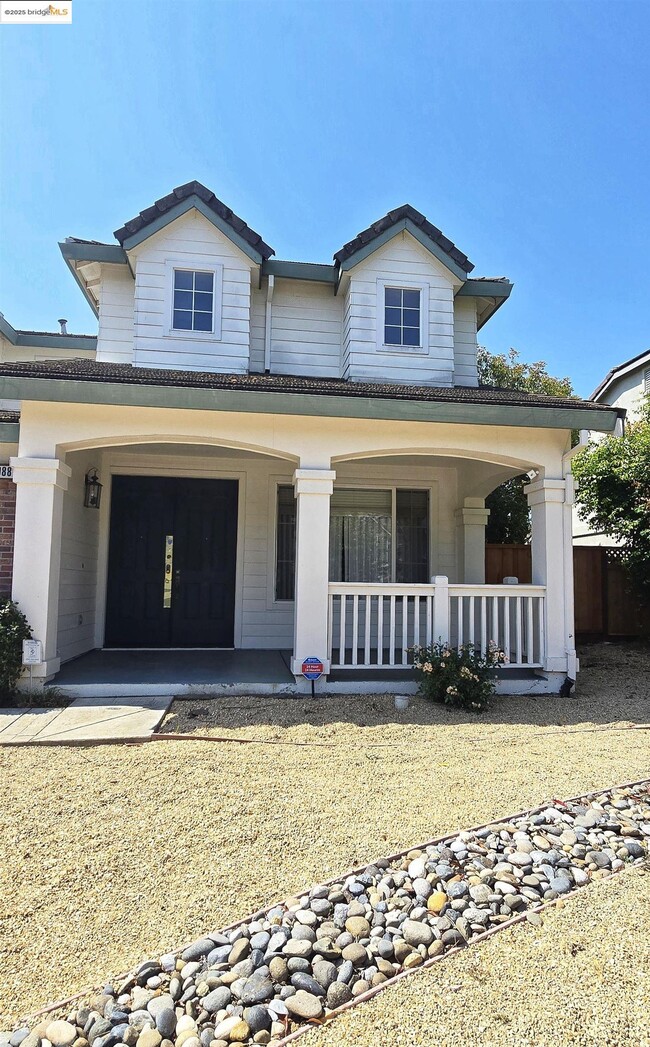 Photo - 988 Chamomile Ln