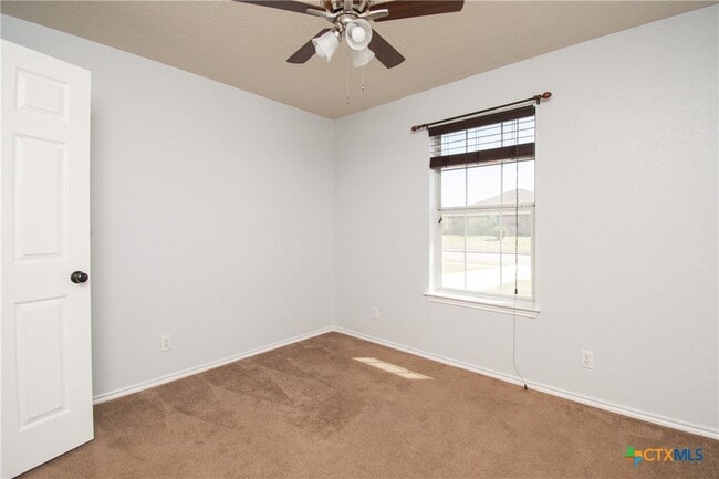 3309 Lorena Dr