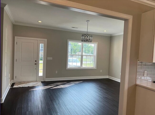 Photo - 1143 Plaid St