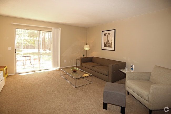 2BR-2BA 1200SF
