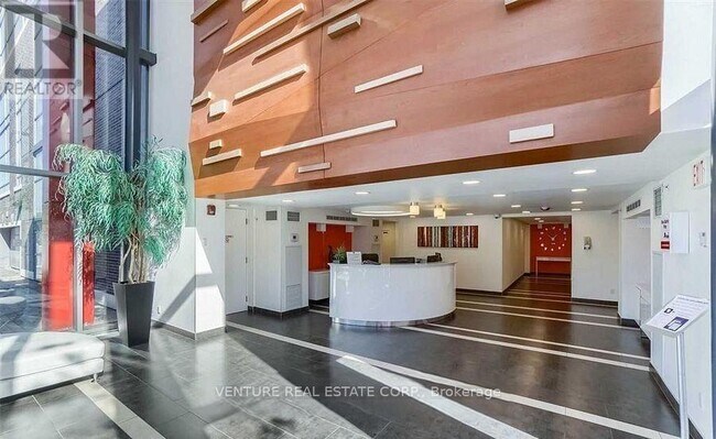Photo - 15 James Finlay Way Unit 824