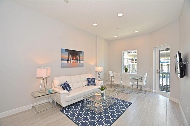 Photo - 1500 State St Unit 603