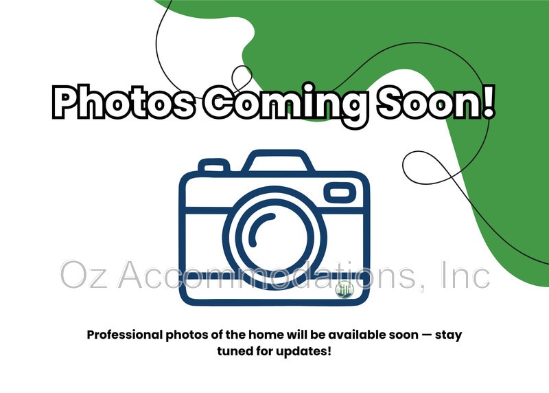 Photo - 3128 Midland St