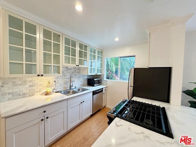 Photo - 1027 20th St Unidad C