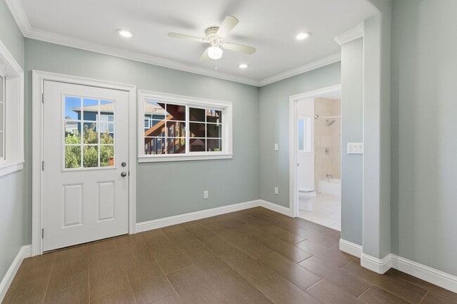 Photo - Bright & Modern 2BR Flat with Driveway Par... Unit A