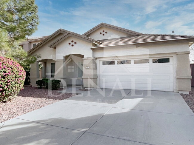 Building Photo - 8355 W Mary Ann Dr