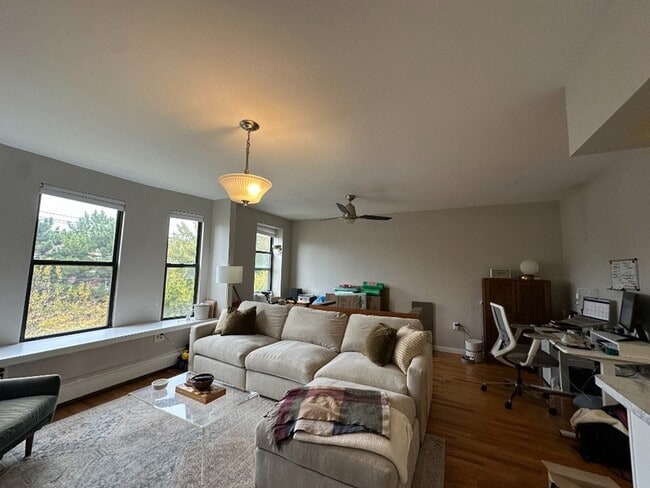 Photo - 191A Richards St Unidad 3 Rental