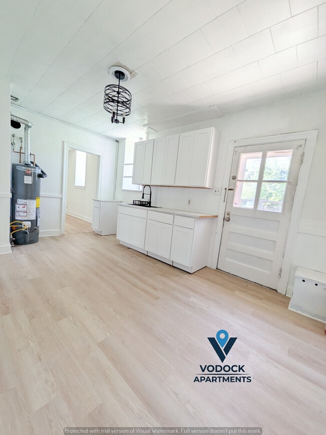 Photo - 417 N Walnut St