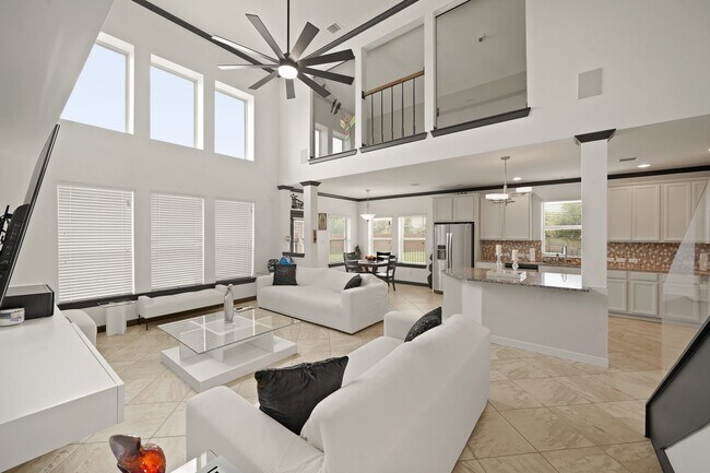 249 Castlegate Ln
