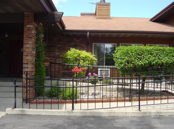 Hearthside Commons Apartments - Hearthside Commons Apartments